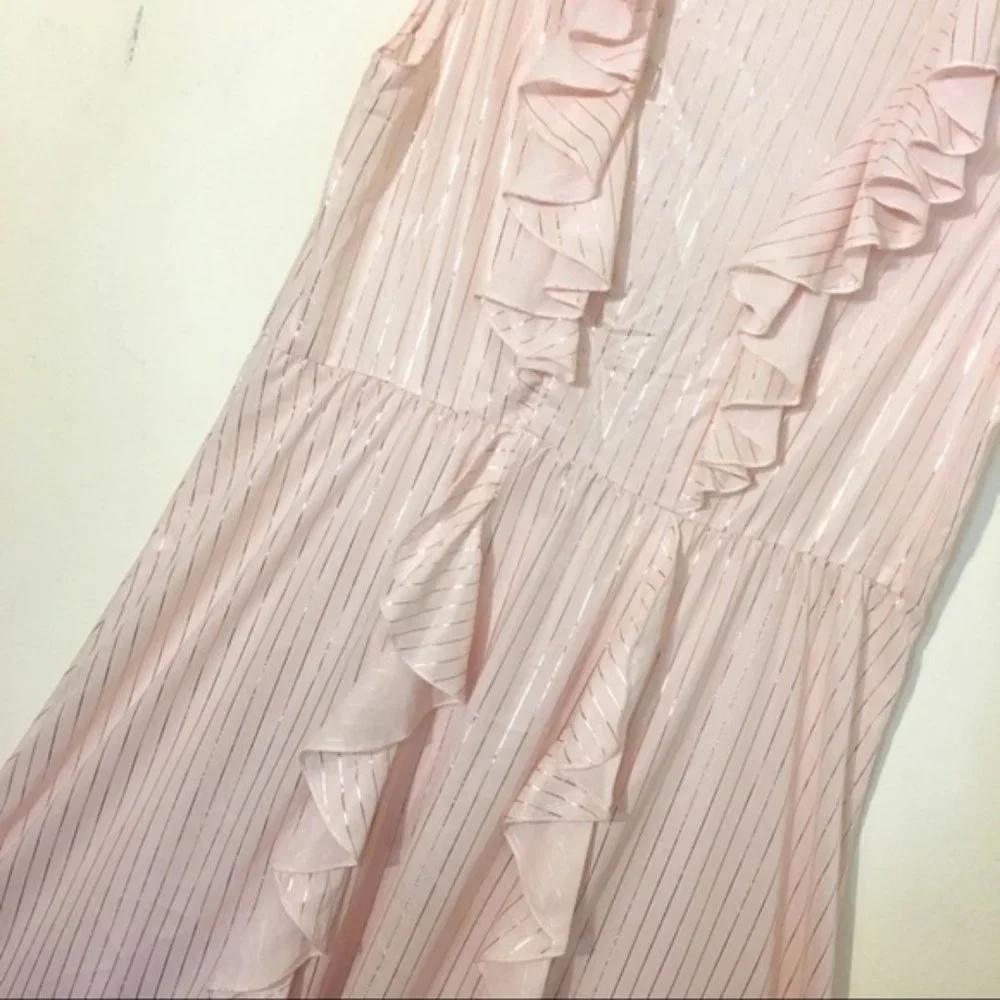 NEW VICTORIA’s SECRET Rose Accent Ruffled ROBE - Picture 5 of 7